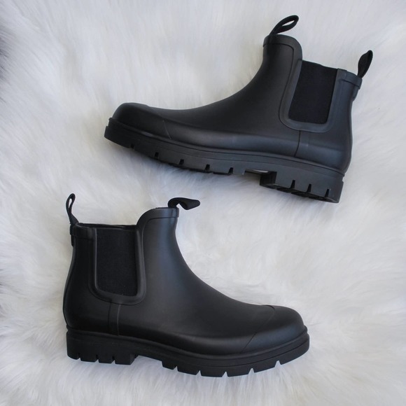 Everlane Black Rubber Rain Boot - Picture 1 of 6